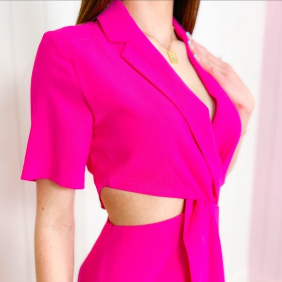 NWT GeeGee Pink Mini Dress with Cut Out Detail size small - Picture 5 of 6